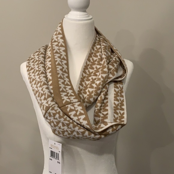 Scarf - Picture 2 of 2